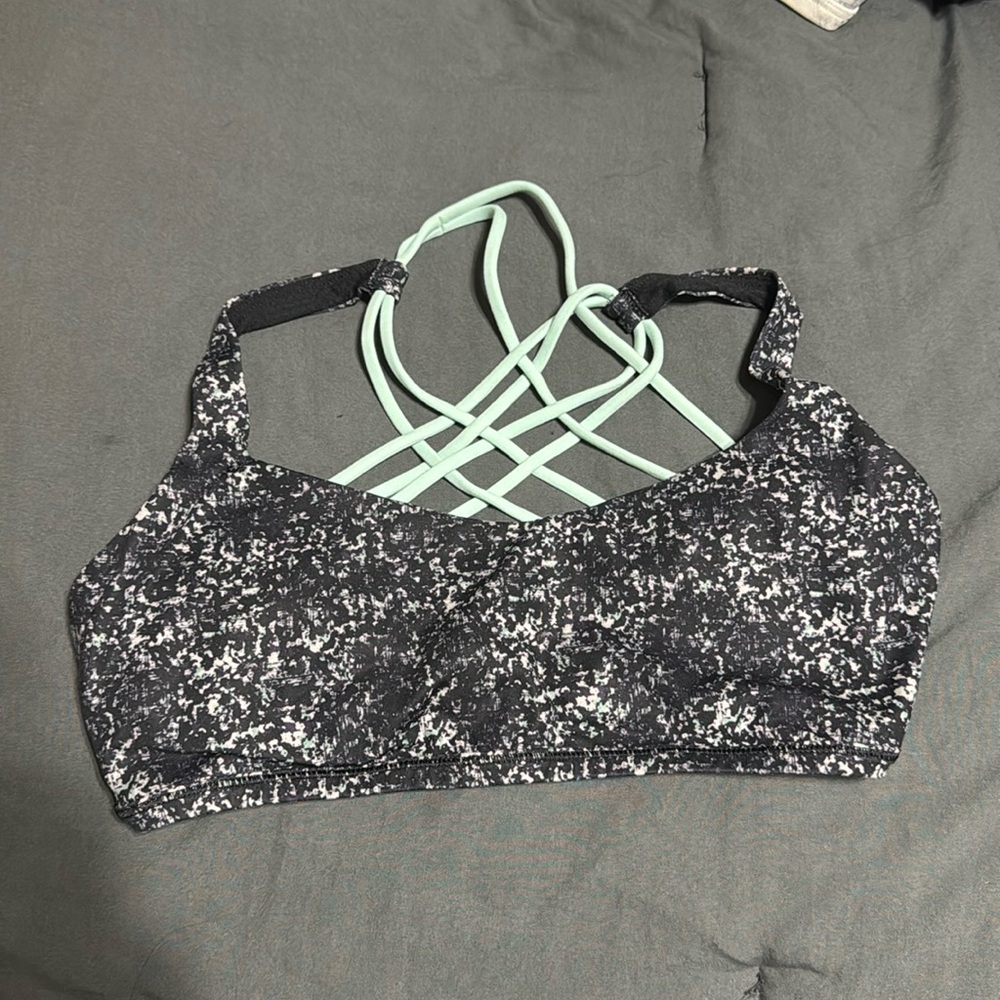 Lululemon bra